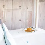 Salty Hotel