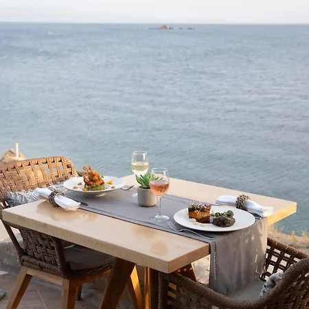 Salty Hotel Kalo Livadi